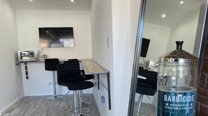 021a46b8-d82b-4596-b65f-dc3551914a0f-freestyle-longcrendon-gb-england-longcrendon-fresha-1195395