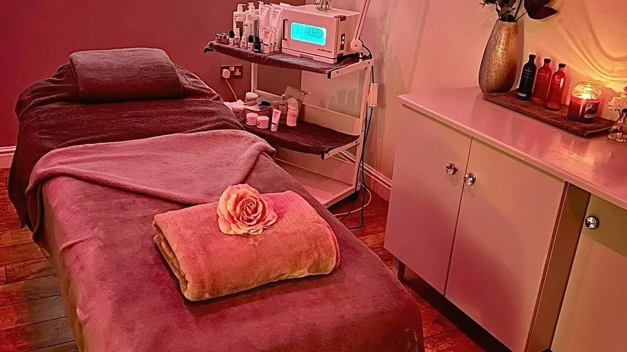 054bb01a-bd7a-4813-a56e-3c5b6c8b444e-alisonclarespatherapyandstudio-gb-england-ripley-fresha-8053073