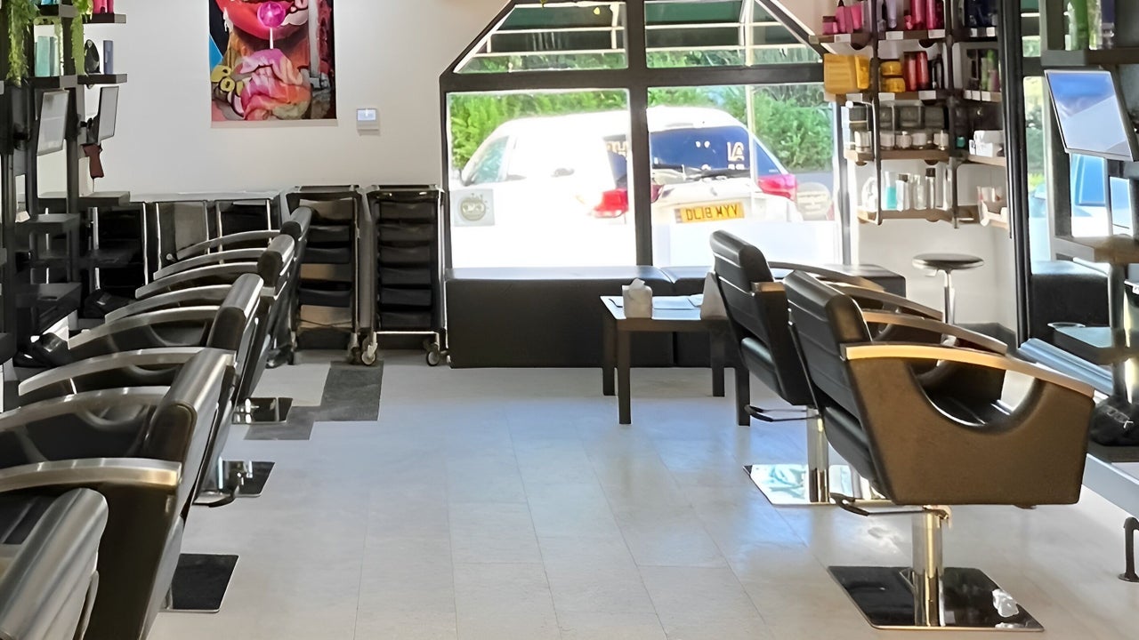 05567046-717d-4f55-8978-aab228a57c75-thehairloungebensonscourt-gb-wales-chepstow-fresha-8784317