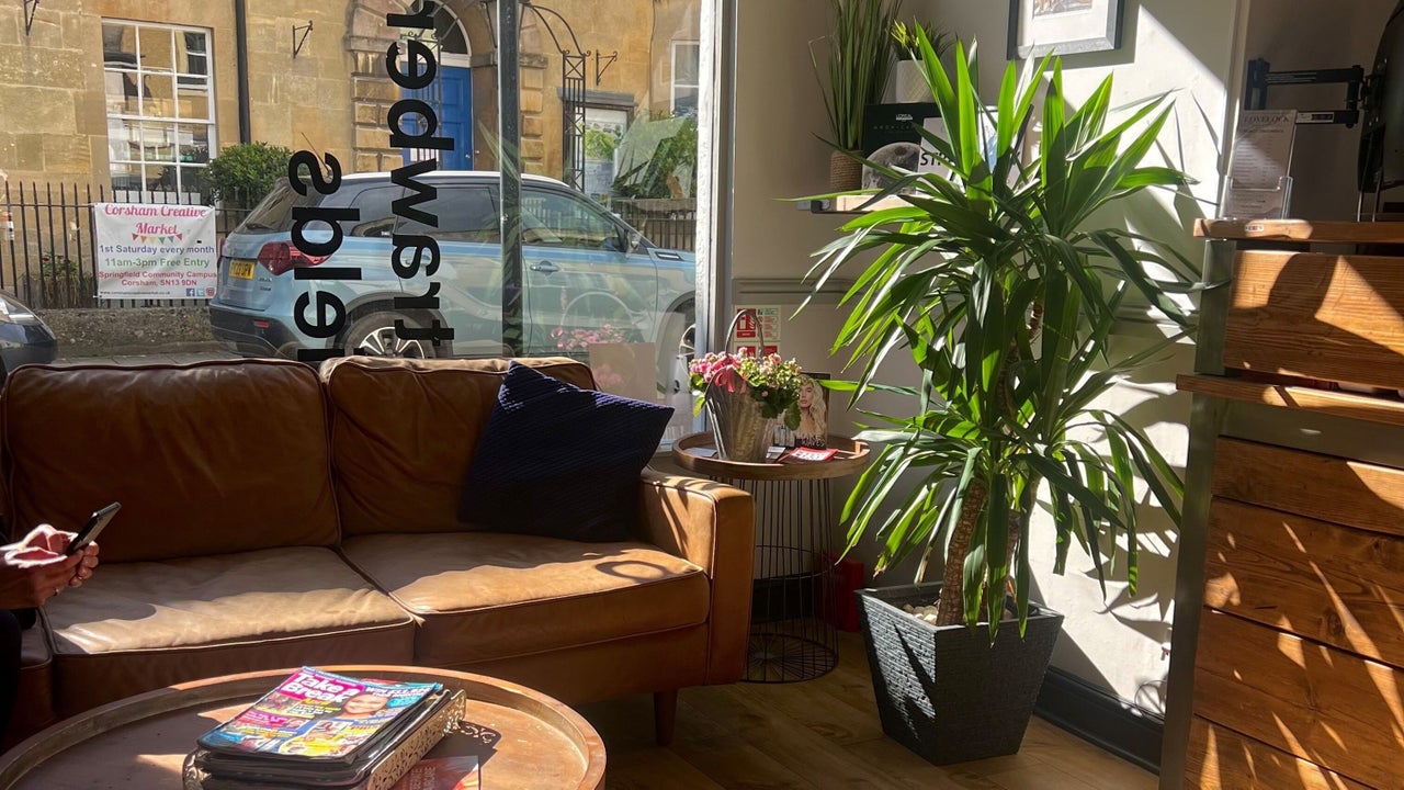 0a76c256-6222-4339-8d8b-102f15a909c1-strawberryfieldshairdesign-gb-england-corsham-fresha-7518169