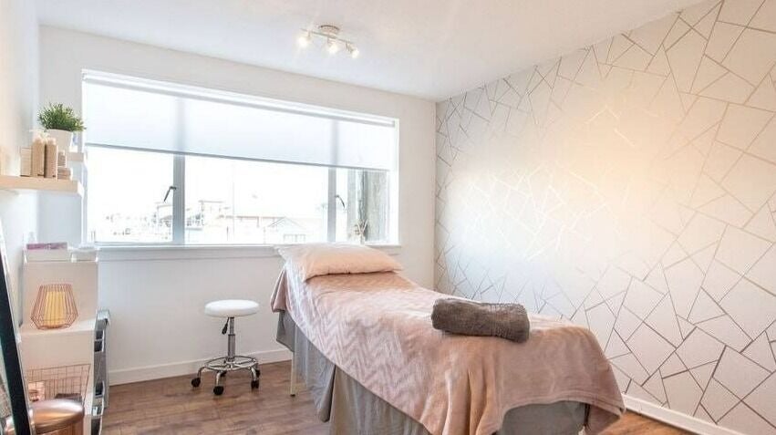 0e5d7a54-b072-4e10-a1d8-0806ed491b9f-ladyaclinic-gb-scotland-ayr-fresha-3376932