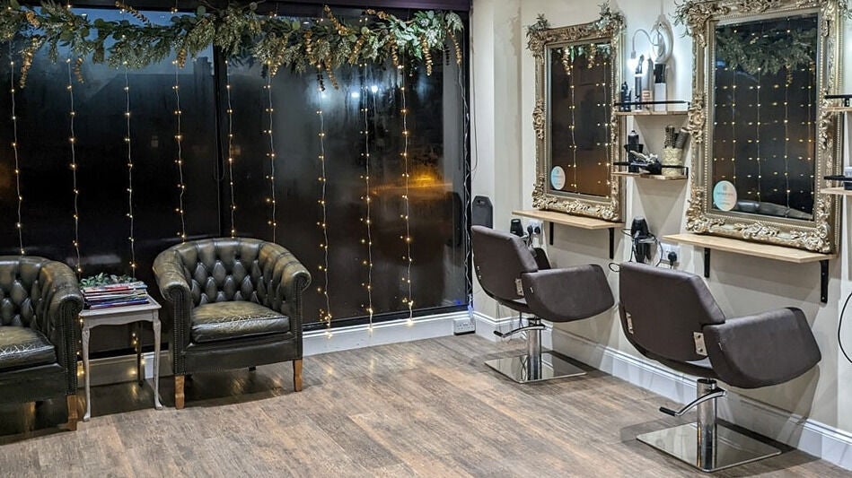 0fa1786b-9c4f-4f05-8bcd-bf1c4b54a702-no77hairsaloncoulsdon-gb-england-coulsdon-fresha-4132836