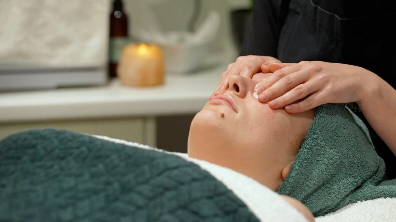 10b02d85-7786-45f0-ad7d-610d67e0e139-2921020