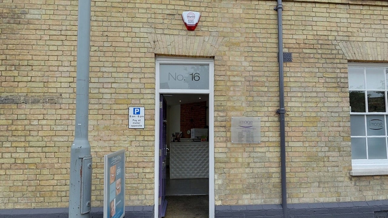 123b2ad8-c72b-4b19-b304-cac85e124df3-imagesalon-gb-england-ipswich-fresha-2740608