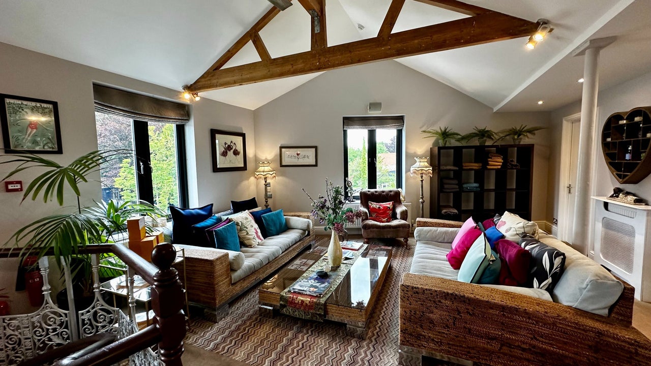 13cfbd7d-25f5-4fd4-afce-ce5513a4f19d-esseboutiquedayspacafestudio-gb-england-royston-cambridge-fresha-3342814