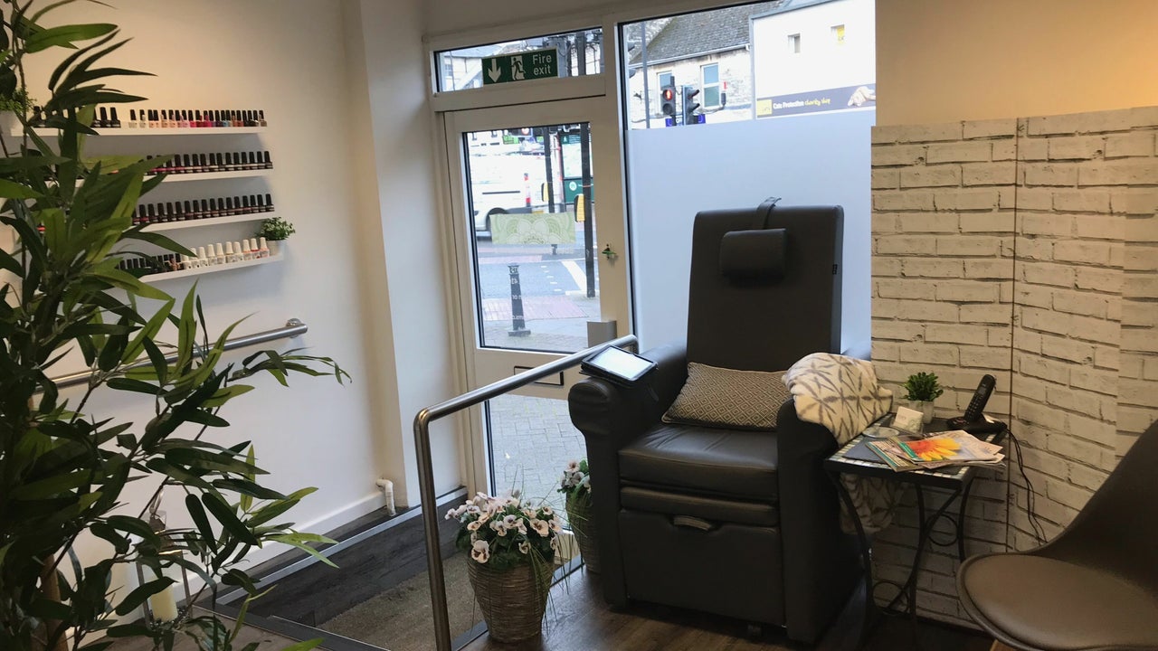 15447757-1ea6-4c2d-a4c3-65437b49ecc3-edentreatmentrooms-gb-england-midsomernorton-fresha-6668745