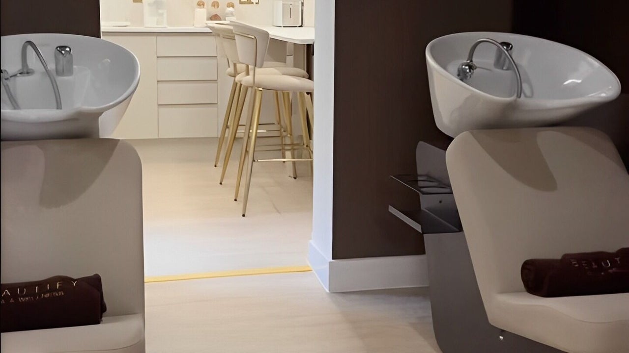 19cd0ff5-ee7a-4835-a89e-6fd6e0d8f737-kristopheranthonyhairdressingatbeautify-gb-england-clayton-le-woods-fresha-8466402