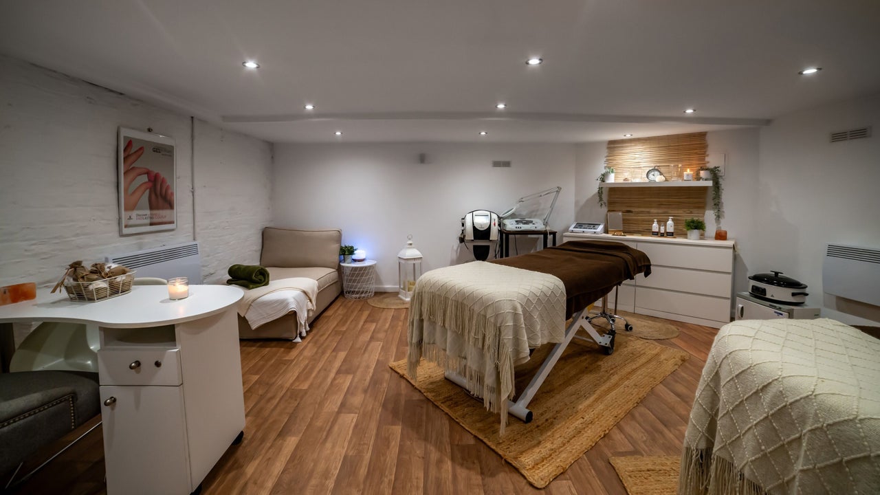 1a98864c-9d33-4b54-8636-5c49a60b328e-barebeauty-gb-england-altrincham-fresha-1583211