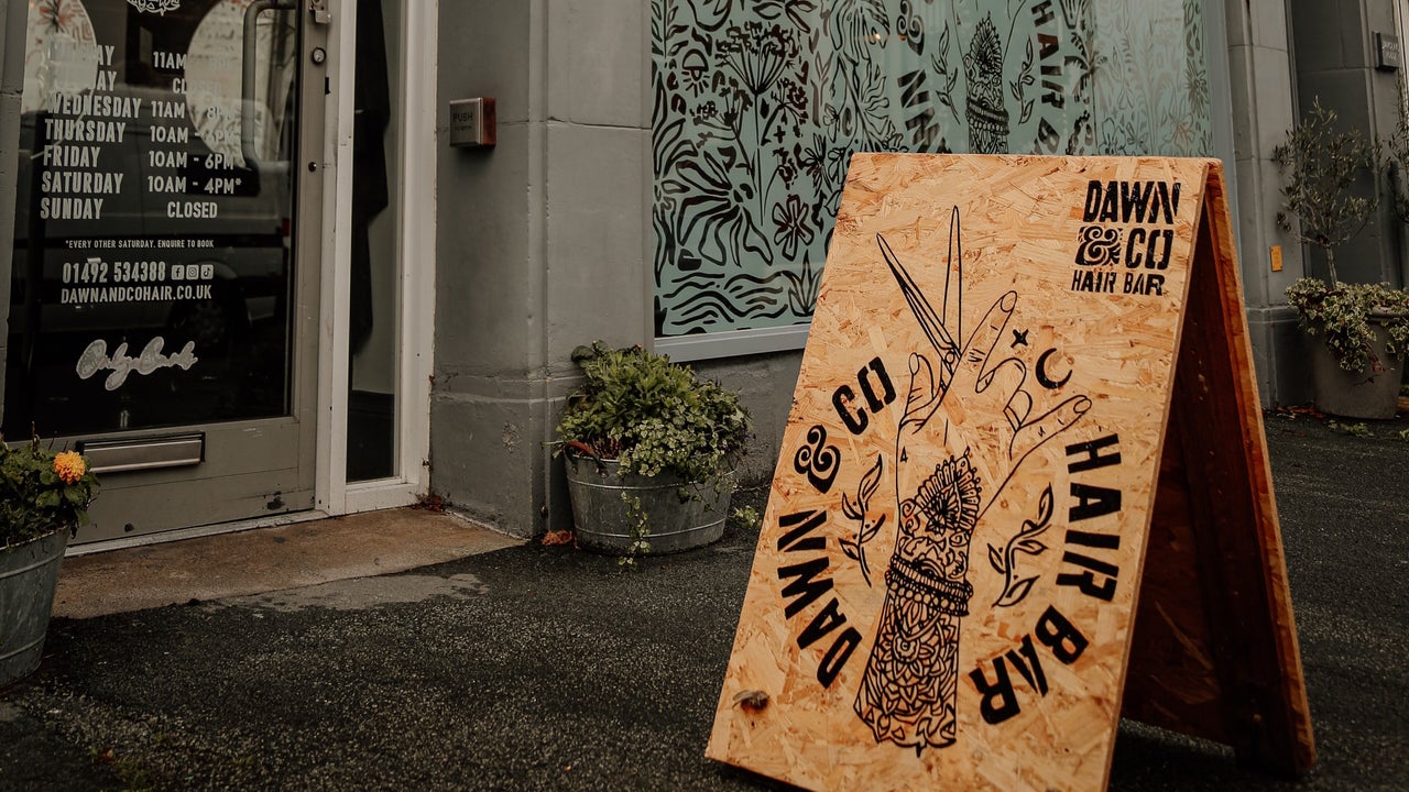 1bb35d29-0f63-4a34-a597-5d701051d76b-dawncohairbar-gb-wales-rhosonsea-rhs-on-sea-fresha-5929439