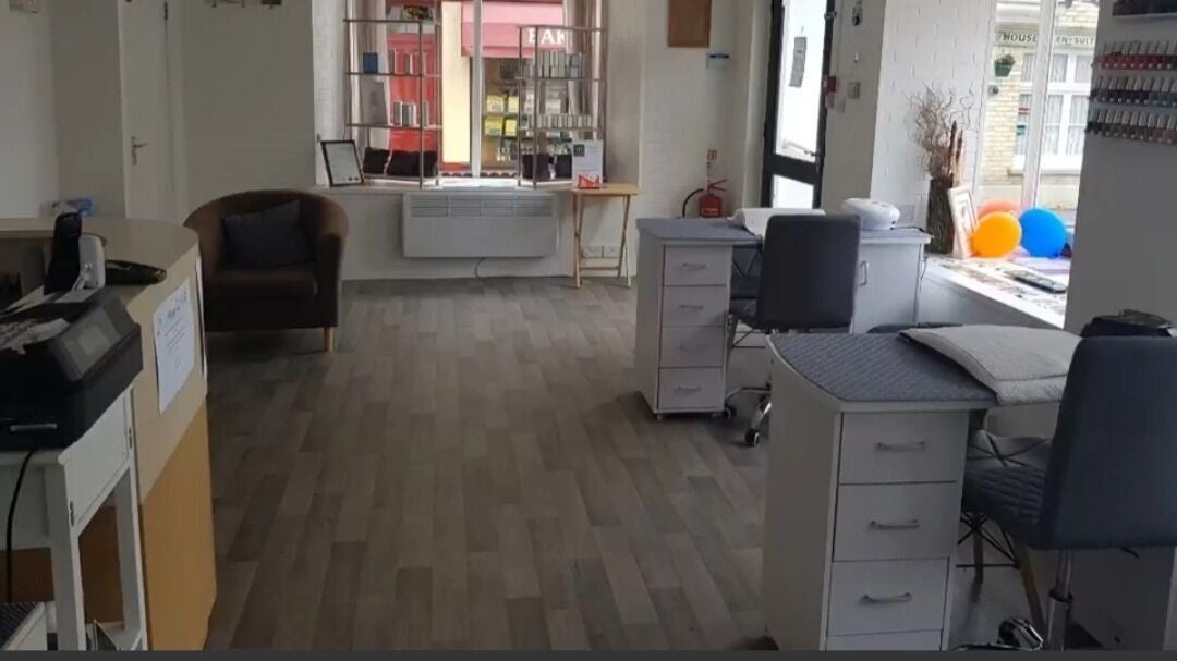 1cd52d6d-7abc-4370-b4e5-d7bc02c25ffb-2076401