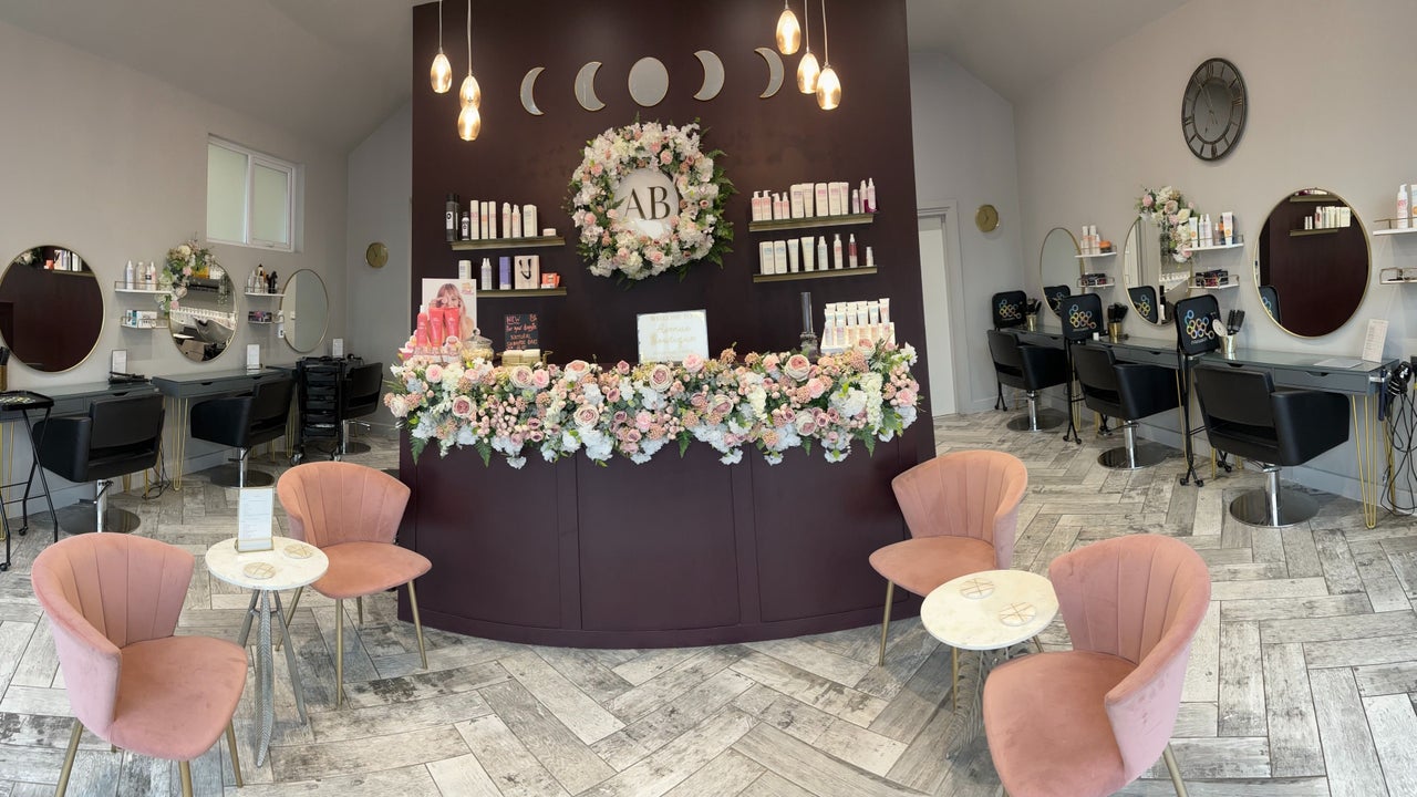 2277ddfe-f293-46e6-84c9-0a22b2f419a1-avenueboutique-gb-england-bingley-eldwick-fresha-5213747