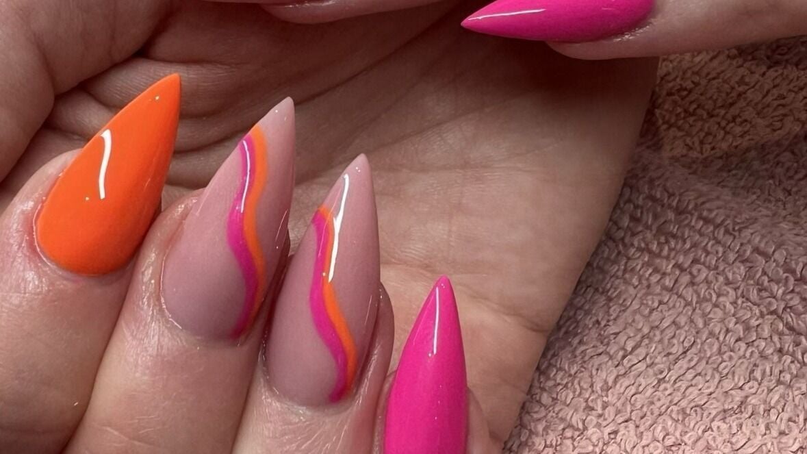 23e0dc70-f9e7-4b09-951e-d7a8bbadace2-tweezersbeautyspa-gb-england-bedworth-fresha-8530384