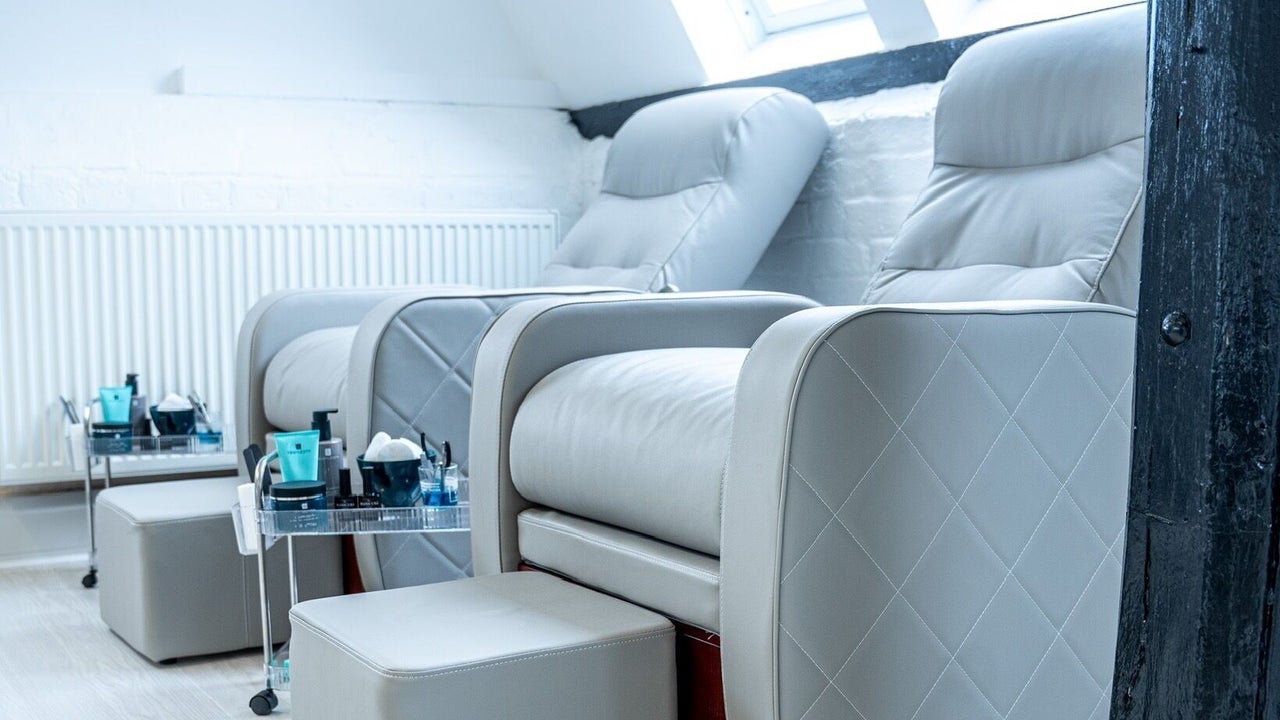 245b008e-7de2-4801-8d80-7c395da3eda3-theshiresalon-gb-england-ware-fresha-6825430