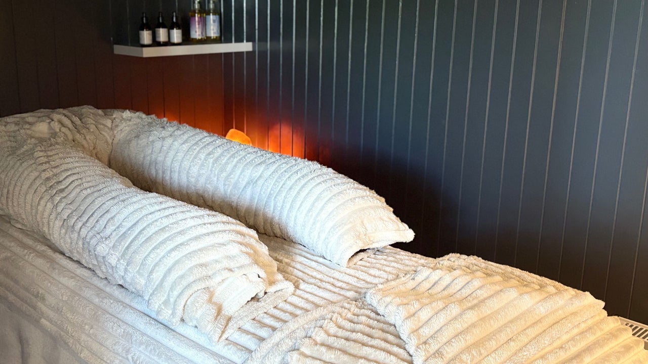 2d781e7c-6e4f-4c16-819d-e026caf0958a-sacredrootslimited-gg-vale-guernsey-fresha-9104234