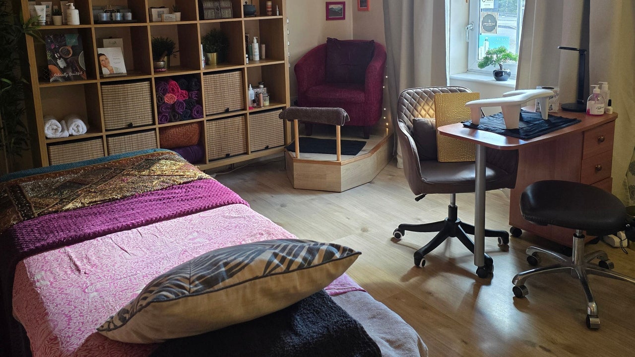 3392deab-067d-44d2-9ab2-c605bf3b1c7a-thetreatmentrooms-gb-england-dudley-fresha-7811572