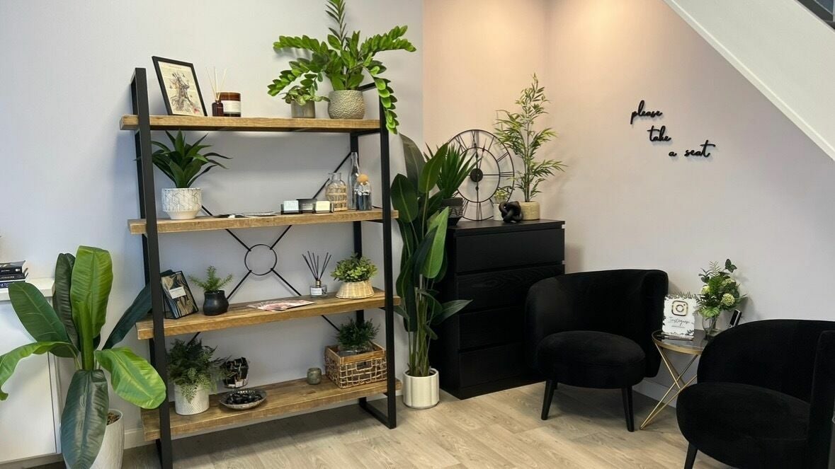 36343c7a-6459-46a7-8dfe-da43f483af84-skinclinic-im-douglas-douglas-fresha-5349746