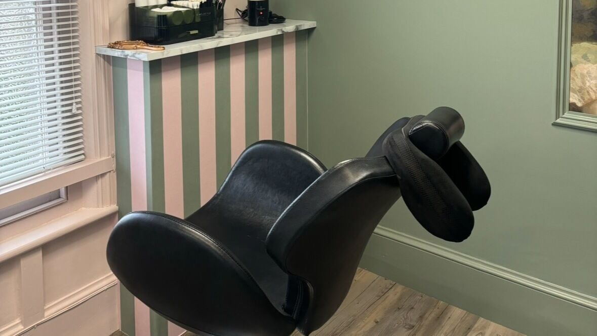 3741f6eb-60b9-40bc-9aed-c7d959d31a5e-jlrbrowbeautybar-gb-england-deal-fresha-8250560