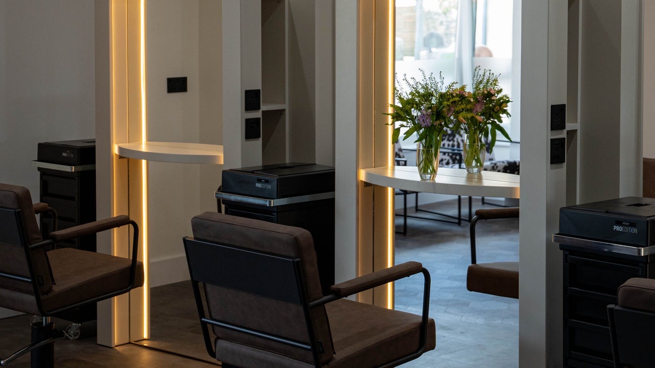 389ebbf1-b08a-4ec5-9000-e6c34e2832bb-thehivehairbeauty-gb-england-staustell-fresha-3770439