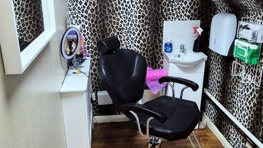 3c7f36f8-7cbe-4c23-8652-f3edb5f17df6-ktbeautyboutique-gb-england-blackwater-londonroad-fresha-8200905