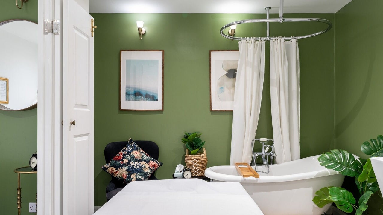 3d88cc02-2e4f-4c78-95f3-c54eac28d429-thaimaneefinchley-gb-england-london-fresha-2412370