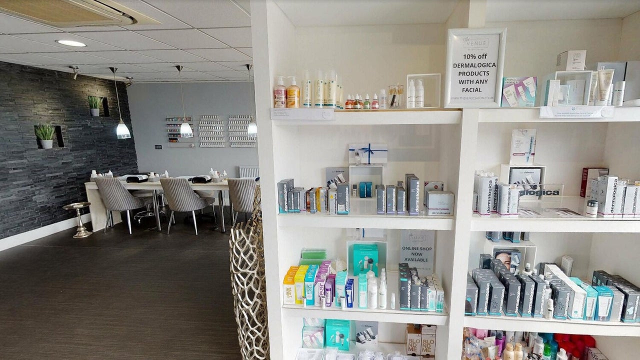 3f6a18c1-6423-4e1c-93cb-eb9077edfd19-thevenuesalonwallisdown-gb-england-bournemouth-fresha-7639758