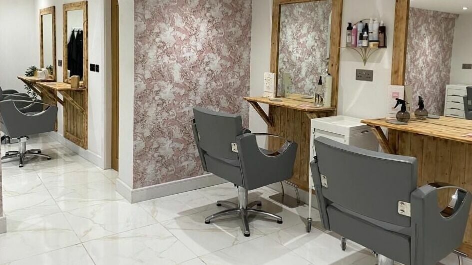 41fa26f4-8fef-44c3-abc7-029530849bfb-jadeslaterhairdesign-gb-england-york-acomb-fresha-5253759