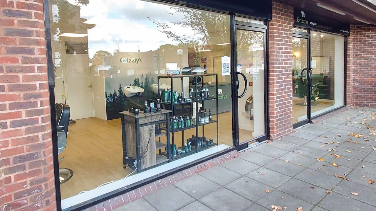 42612a2f-73ae-445d-9526-b341e22f0e7b-grizzlyshairsalonhorsham-gb-england-horsham-bishopric-fresha-4538615