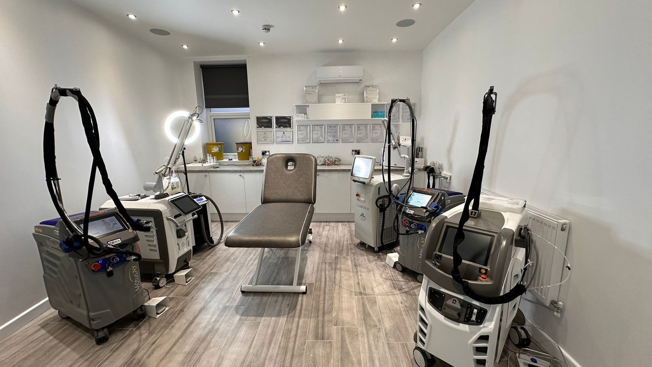 436c5786-8e29-40a2-970e-8ed4edffe41e-harleyskinandlaser-gb-england-stoke-on-trent-porthill-fresha-9710468