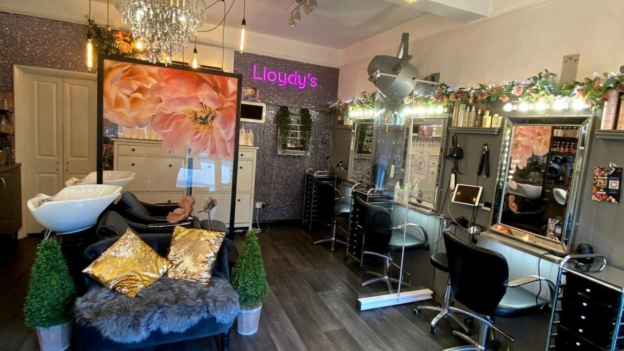 44f75fca-109c-4f41-9891-e7b6d907eb21-lloydyshd-gb-england-exeter-pinhoe-fresha-9202200