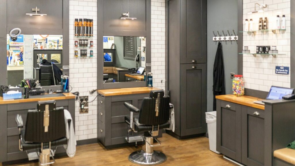 45a64c44-f804-4018-9b49-1ee83a24284d-gouldbarbersgatwickhorley-gb-england-england-fresha-2484439
