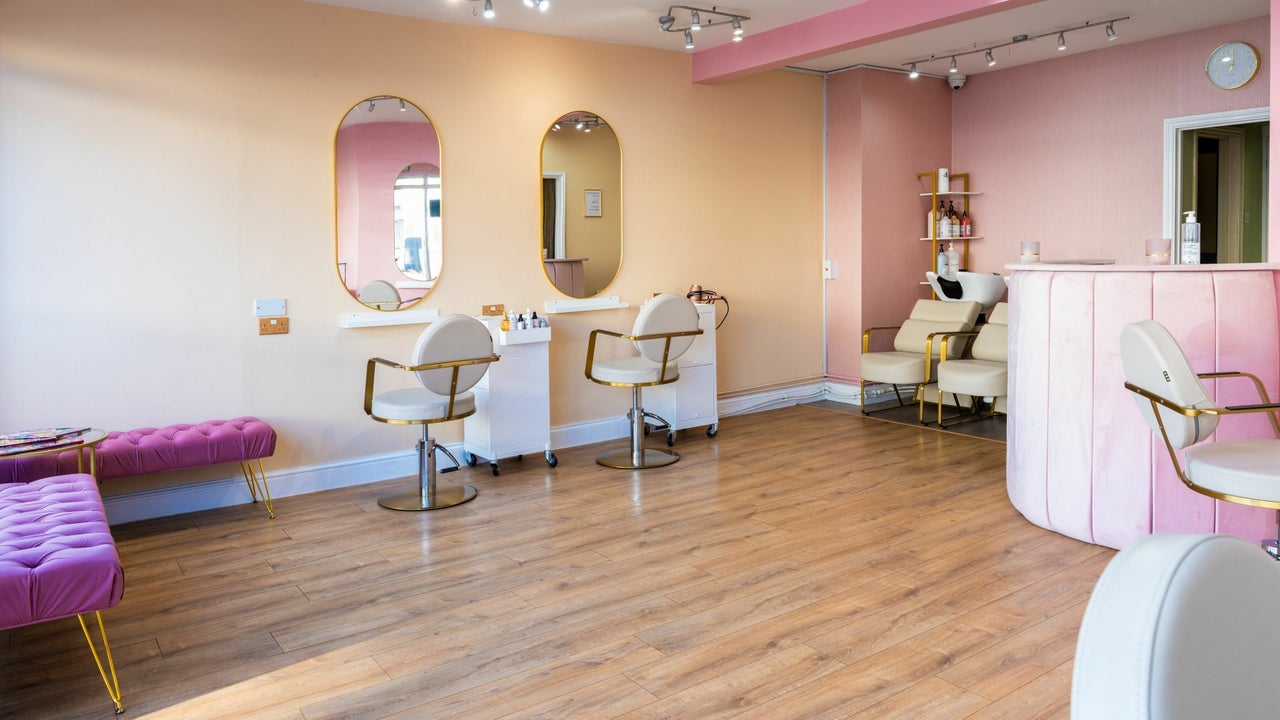 45d333a8-2cb9-4e8b-8dbd-5f7a441825e3-headstart-gb-england-swanscombe-fresha-1194748