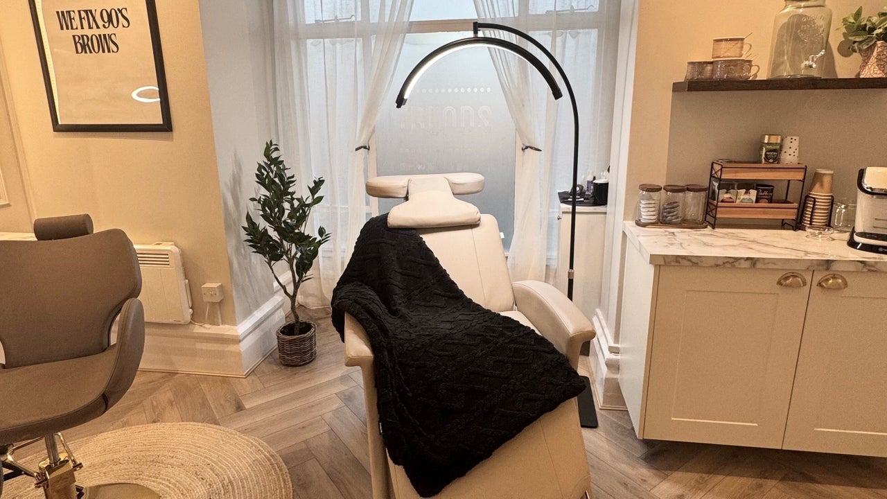 47ab6bc5-330d-4258-bcbb-8a322ddf6e96-trendsbrowbar-gb-england-hoddesdon-fresha-1395395