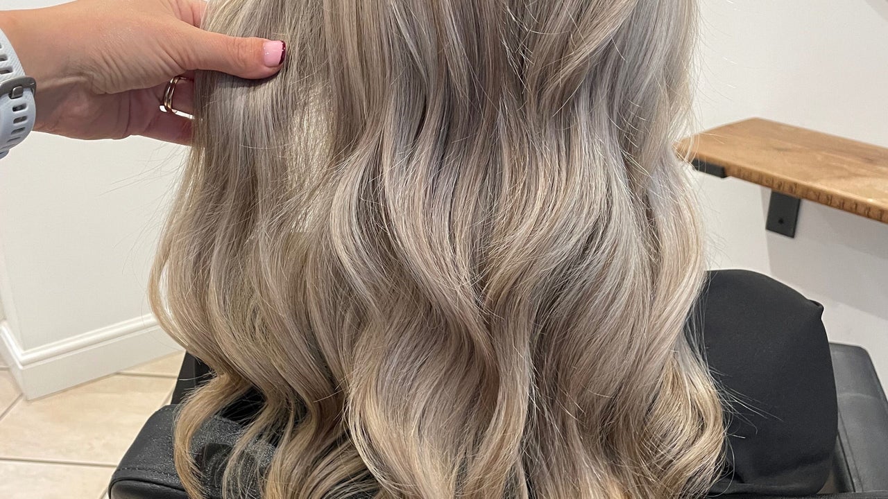 48d1354c-aa04-4843-b6e2-dcfd8b5acb5d-cleaverwillowhair-gb-england-loughborough-fresha-2538878