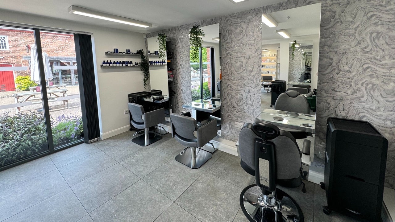 48f5de10-9fd3-4516-bafc-77926f732a9e-thescissorpsychologistaldford-gb-england-chester-aldford-fresha-3836869