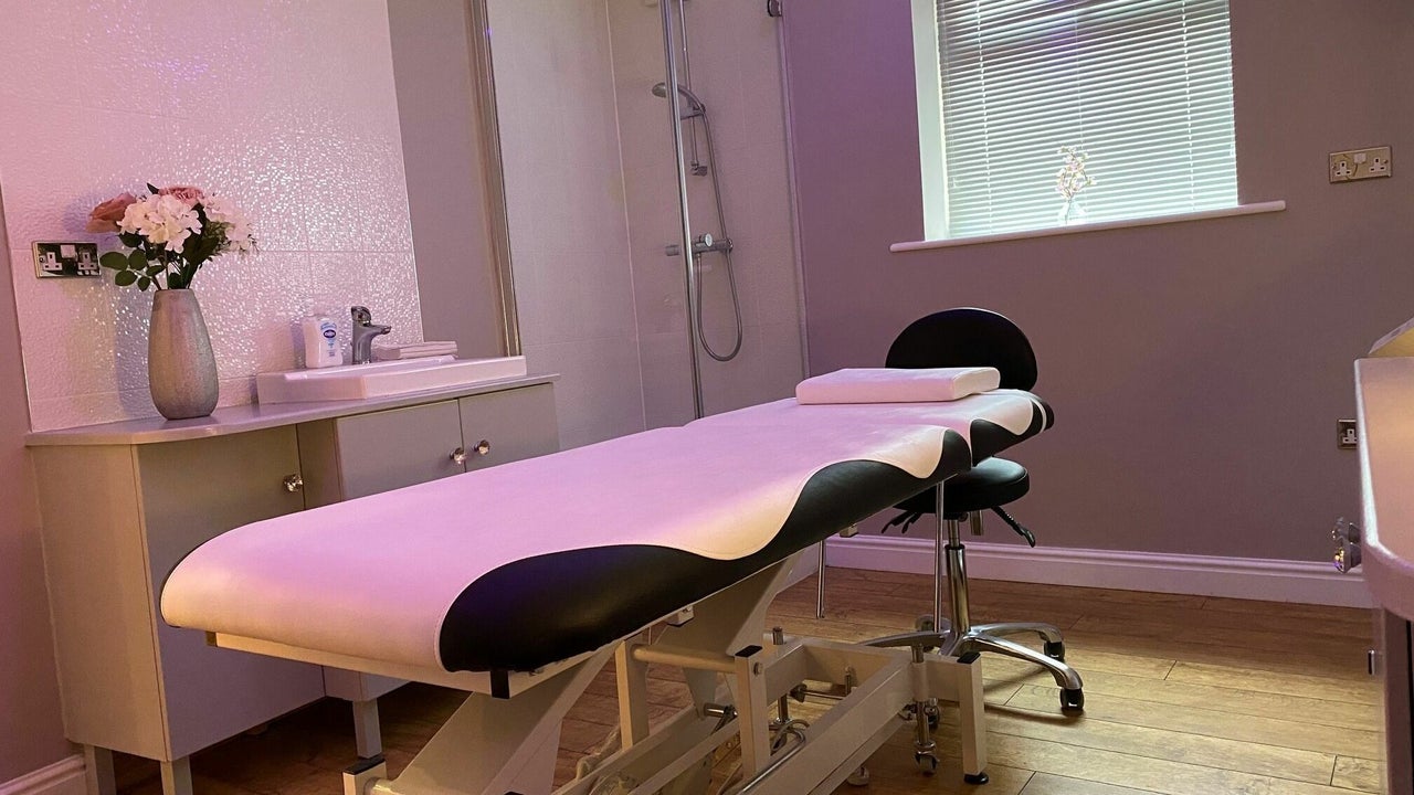 49619687-64fd-4d72-b64c-abf30981380e-alisonclarespatherapyandstudio-gb-england-ripley-fresha-2597986