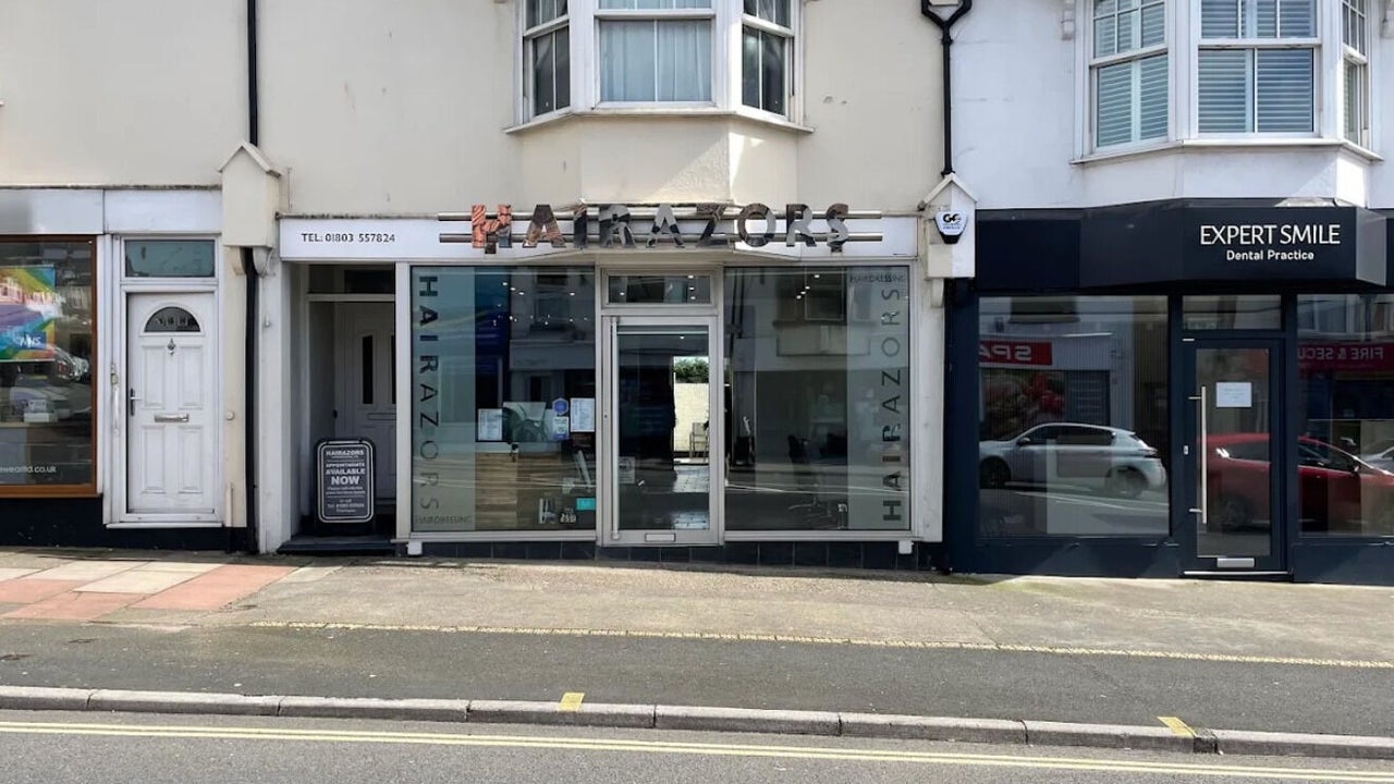 4ed7e73e-4f24-4de5-ac3a-a0516e5af048-hairazorshairdressingltd-gb-england-paignton-fresha-1074619