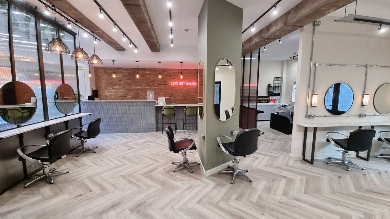 4edab183-77d7-486c-a9a7-7776b6bdba60-3120616