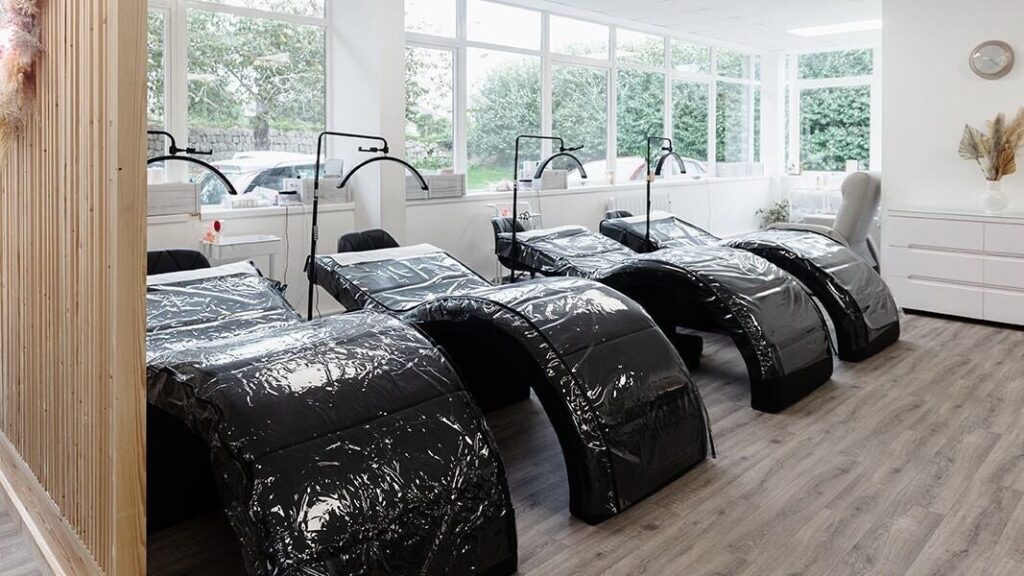 51f2f39d-5b00-4f2a-97c2-3dd79df5e3f8-laurabellsalon-gb-england-falmouth-fresha-4955215