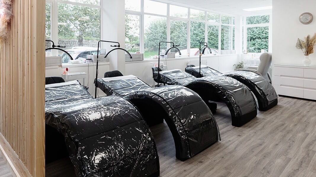 51f2f39d-5b00-4f2a-97c2-3dd79df5e3f8-laurabellsalon-gb-england-falmouth-fresha-4955215