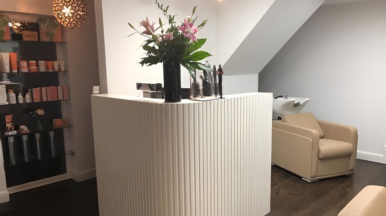 5237ee93-1338-4d58-b1b7-fafa45d8b396-thesalonholt-gb-wales-holt-fresha-7526649