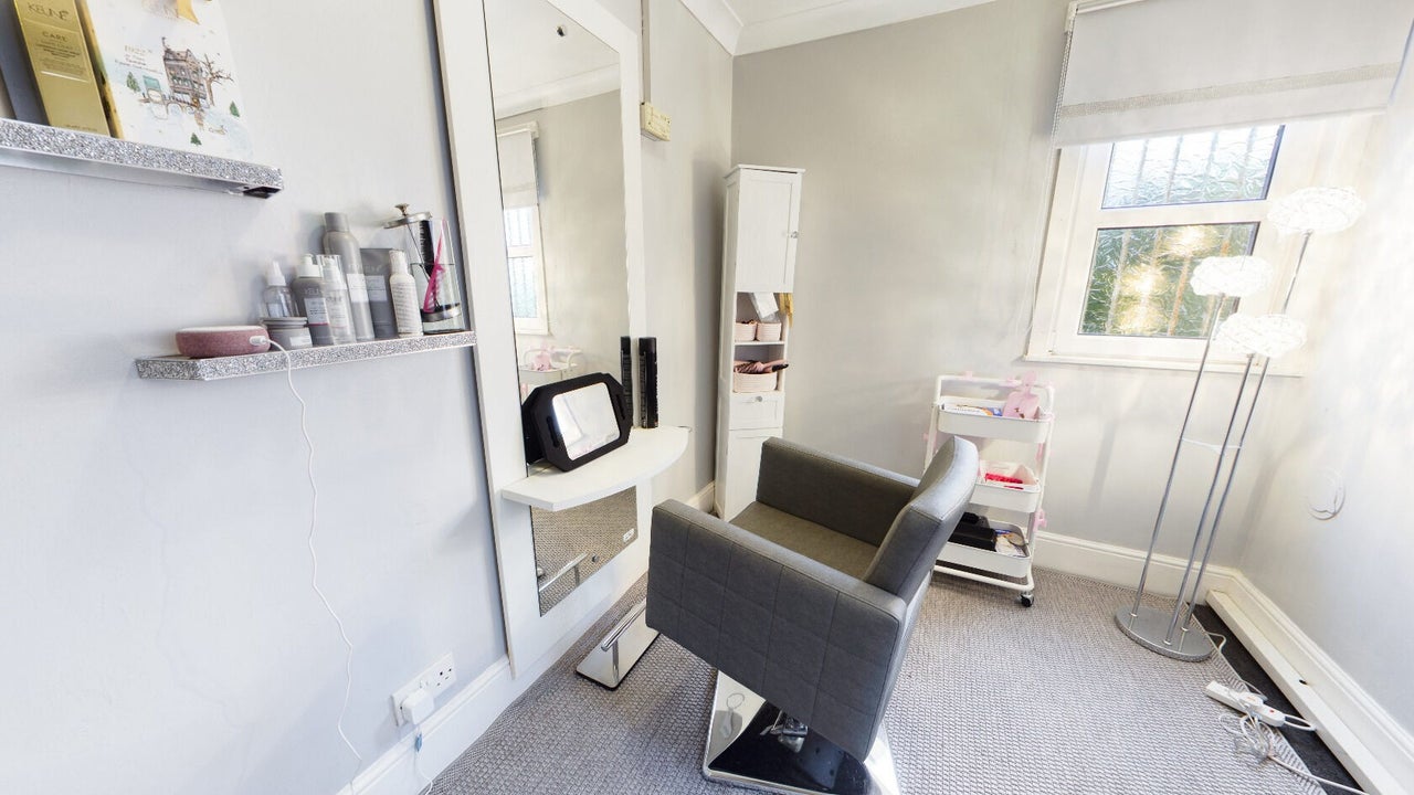 52a21529-3502-42c5-a2d6-c62a82cf767d-beautywithin-gb-england-bristol-kingswood-fresha-7547620