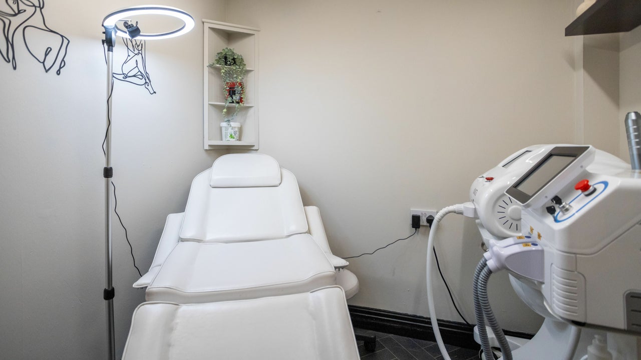 53aa412b-bce1-412f-8e8b-4f9069e7a572-thehouseofcastelli-gb-england-dukinfield-fresha-4345438