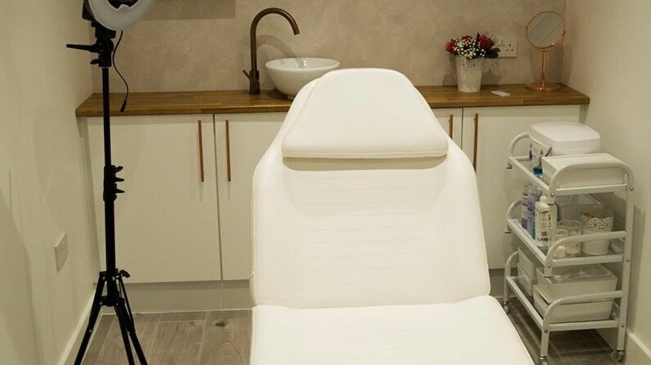 53c4d88b-005a-4ada-9473-357ab5f57e98-indulge-gb-england-leeds-crossgates-fresha-6669007