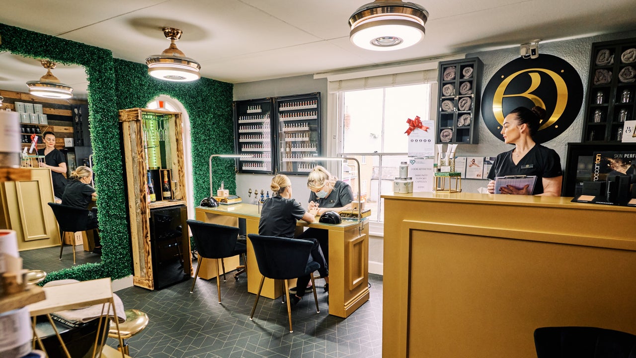 53f5feb8-ee25-4bf0-816e-067e4b0ca5a4-9934164