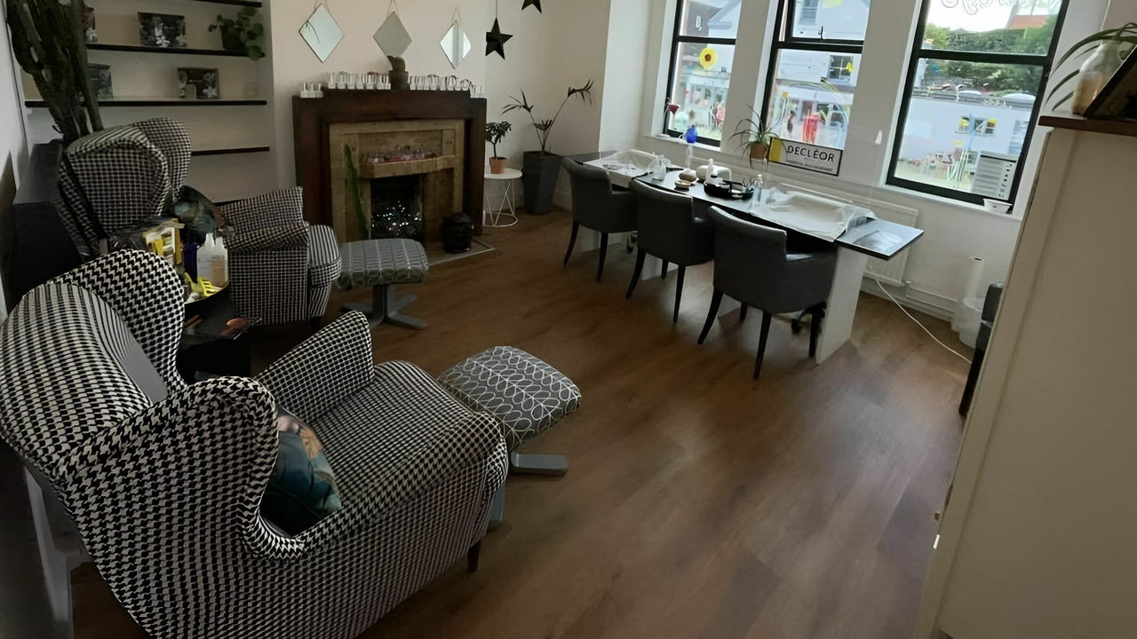 5543d4f6-81f7-41b6-ab2d-d5a72484d4b1-thesunshinestore-gb-england-radcliffeontrent-fresha-8073698