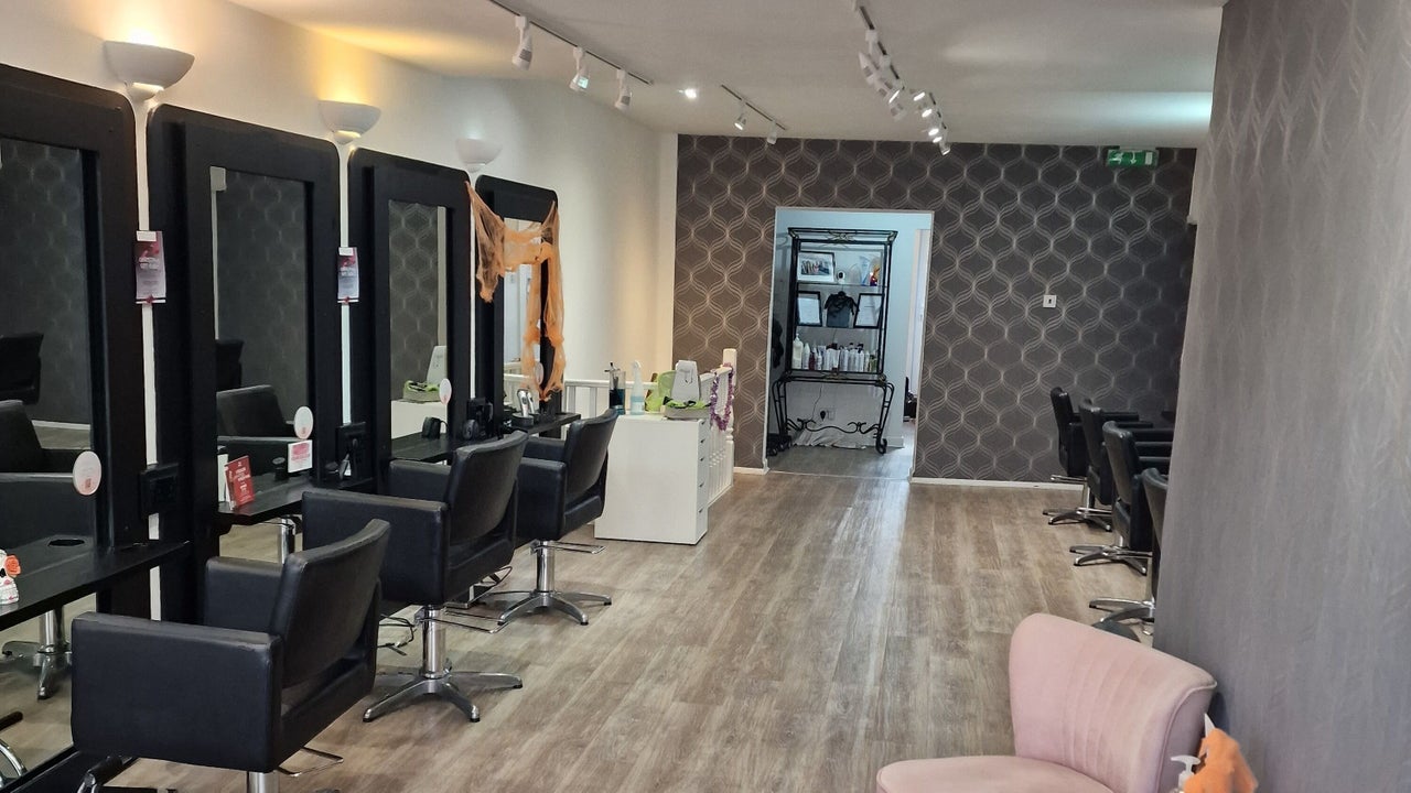 5f3e3e17-2689-4e58-80ed-f4ba8c7df090-dimensionsdifferent-gb-england-gosport-fresha-1846589