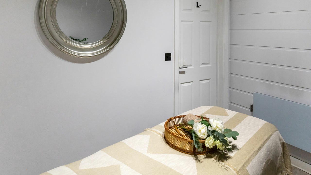 660ea07c-6f32-4c42-b456-7e25e63d0b9d-thespaclub-gb-england-arundel-fresha-4420672