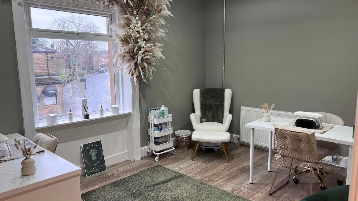 68120237-5ae3-48a5-8e18-6a73fc379fa4-unhidden-gb-england-ossett-wakefield-fresha-5038432