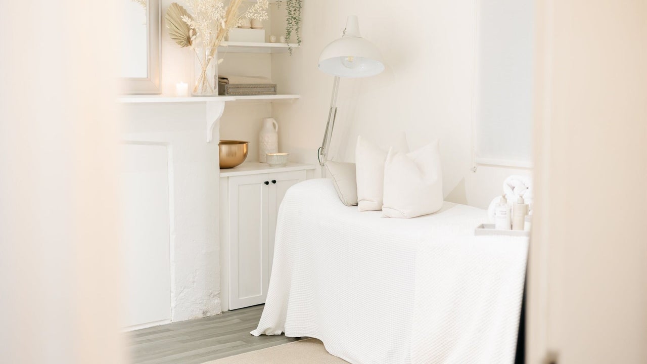 6bbc0b1b-b5de-42b7-a4d2-b63b2ad40ae1-12trimstreet-gb-england-bath-fresha-3911110