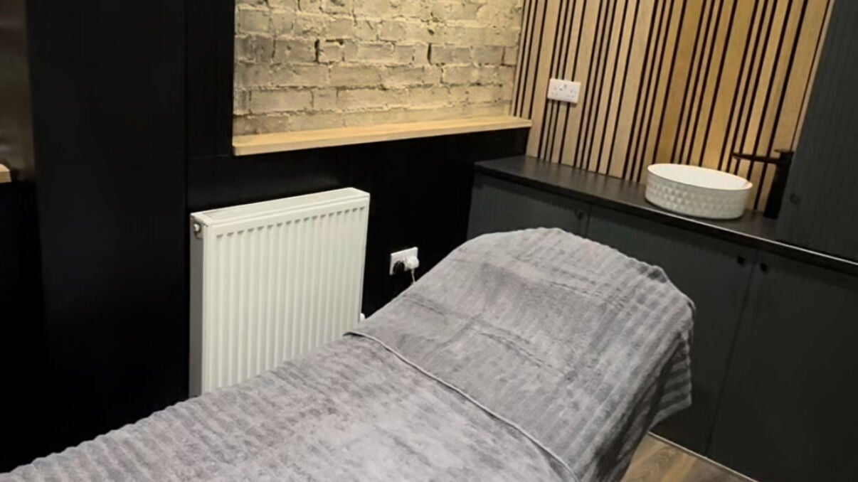 6cab5a59-cf06-4436-9602-57ef302e6fab-belleandbeebeauty-gb-england-baldock-fresha-7330984